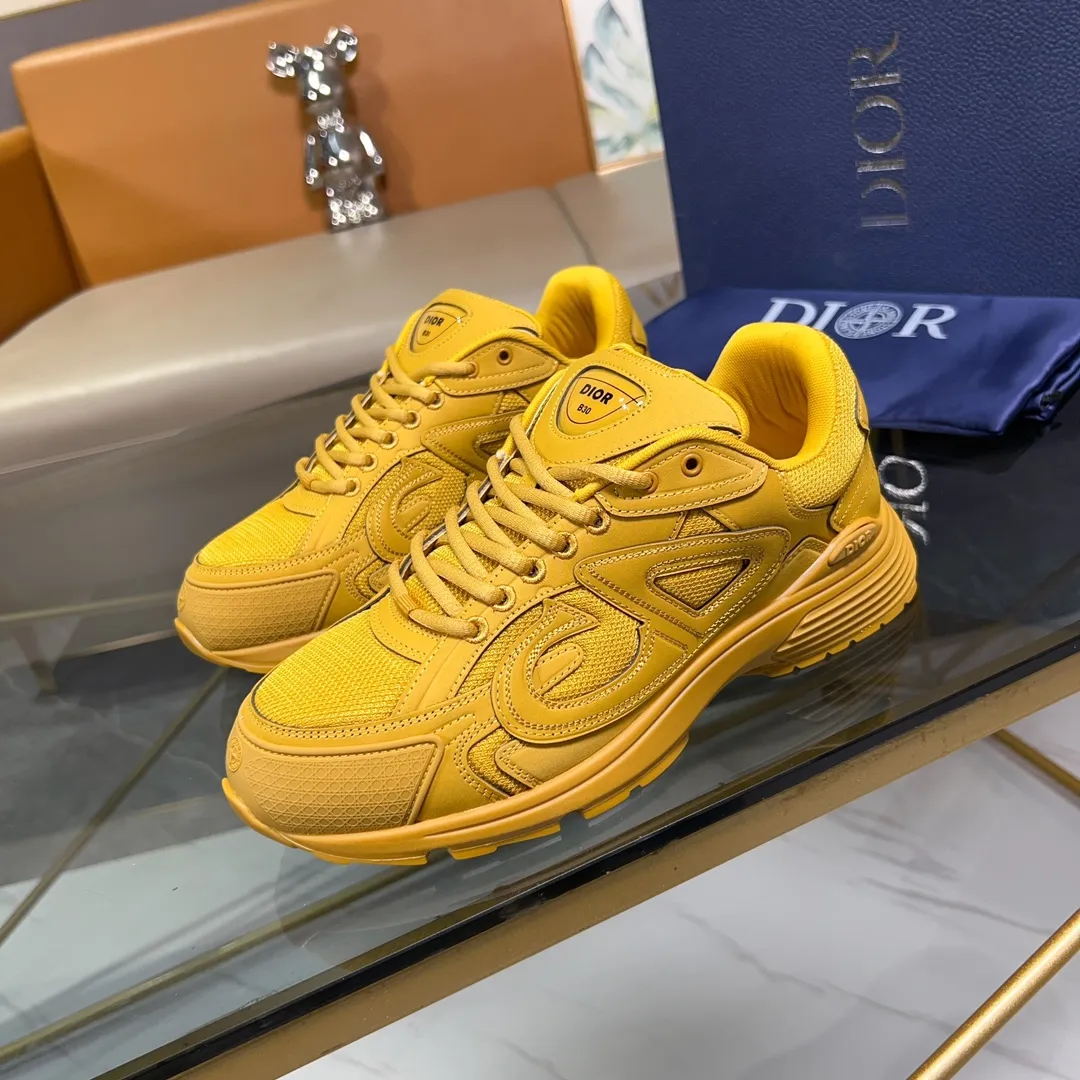 Men's Men's Shoes💰P460💰【DIOR】Dior's new B30 low-top sneakers✅ Carefully crafted from gray mesh fabric and white technical fabric, it features a CD30" graphic logo, and "DIO~B30" and "CD30" logos on the heel and tongue. The extra-light sculpted rubber sole is paired with iconic embellishments to enhance style, and internal stretch details create an ideal and comfortable wearing experience. Can be matched with a variety of casual looks to highlight a fashionable and modern sports style. Size: 38-44 (45 can be customized)
